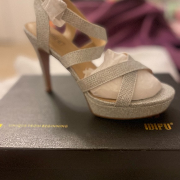 Women's Silver Suedes Open Toe High Heel Platform Dress Pump Sandals - Picture 10 of 14